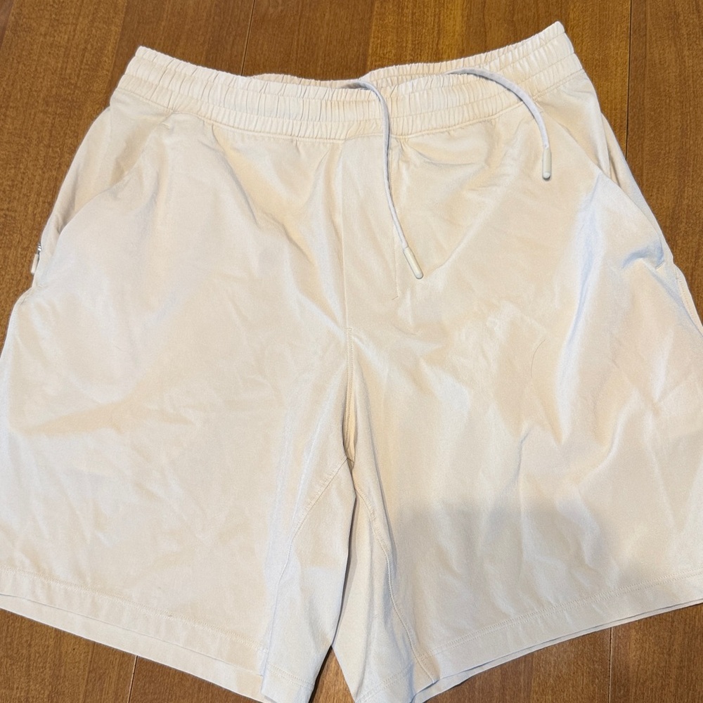 Lululemon Men’s 7” unlined pace breaker shorts